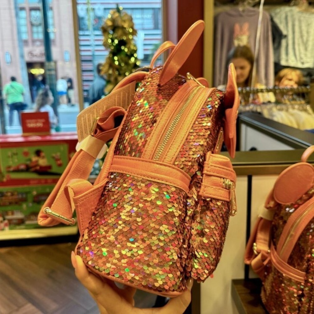 Minnie Mouse Sequined Loungefly Mini Backpack – Peach Punch - Picture 3 of 5